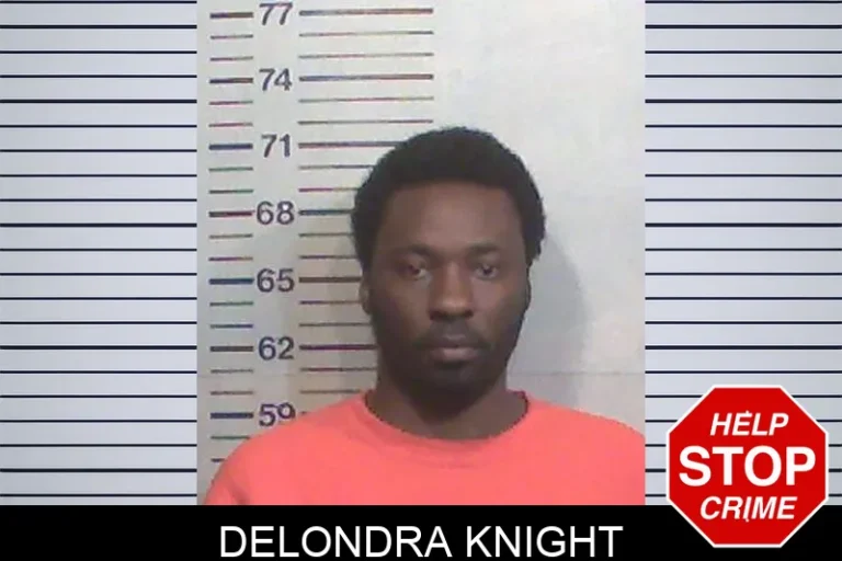 Delondra Knight