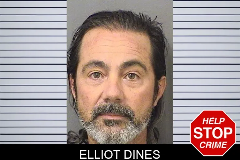 Elliot Dines