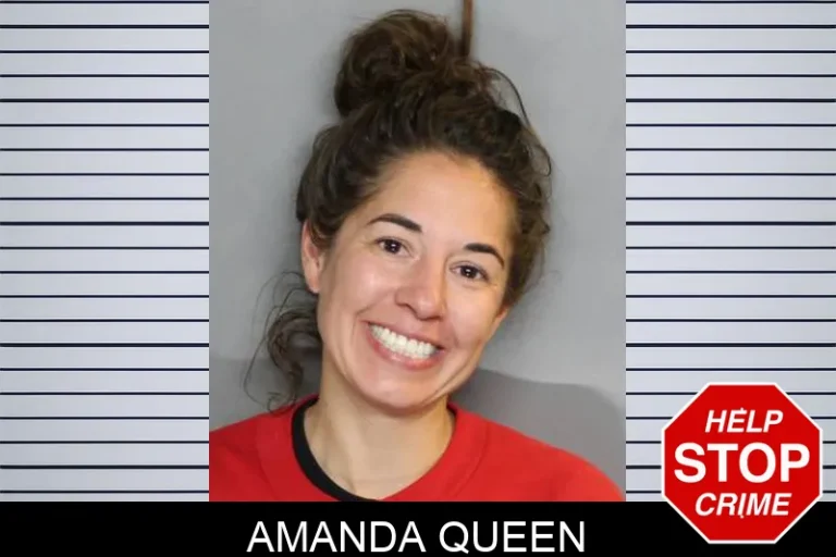 Amanda QuEen