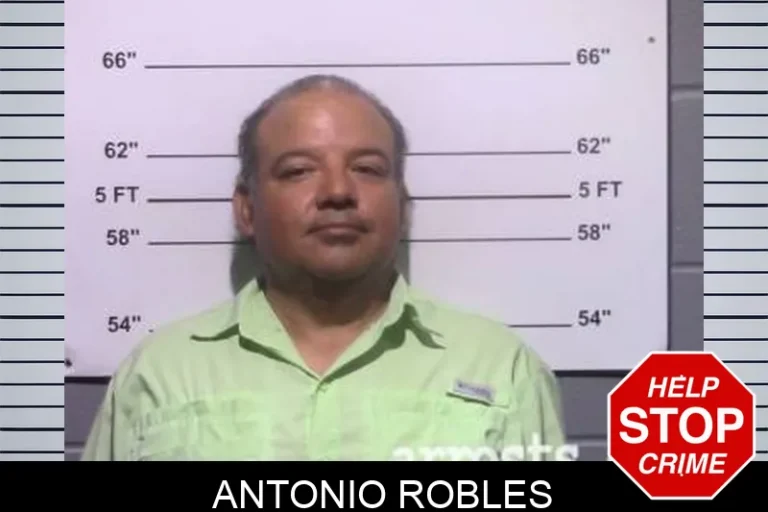 Antonio Robles