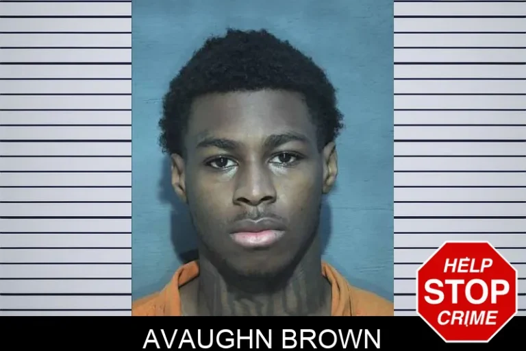 AvauGhn Brown