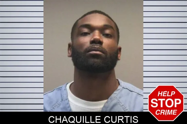ChaquIlle CuRtis