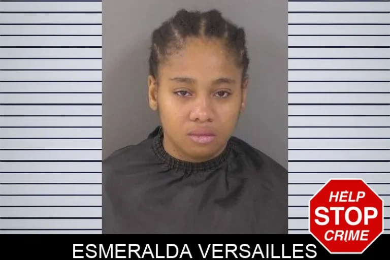 Esmeralda Versailles
