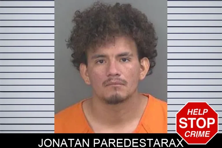 Jonatan Paredestarax