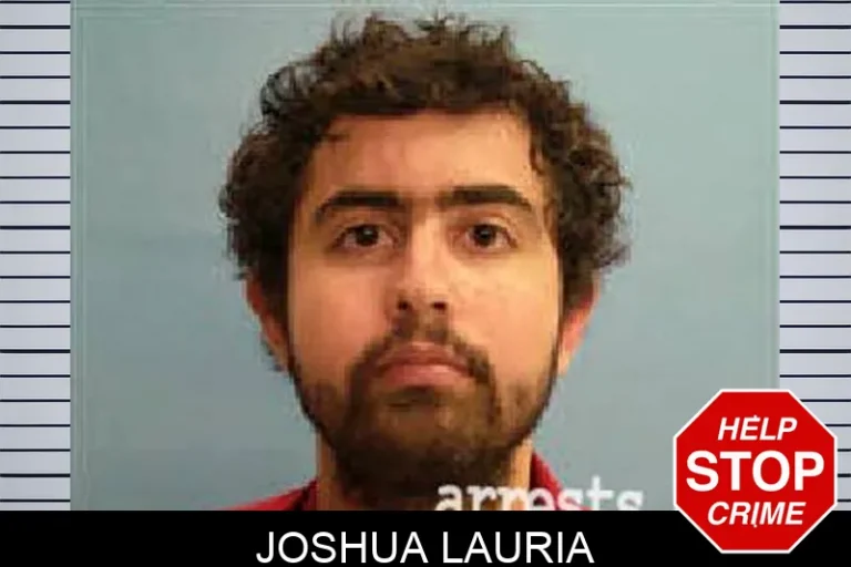JoshuA LauRia
