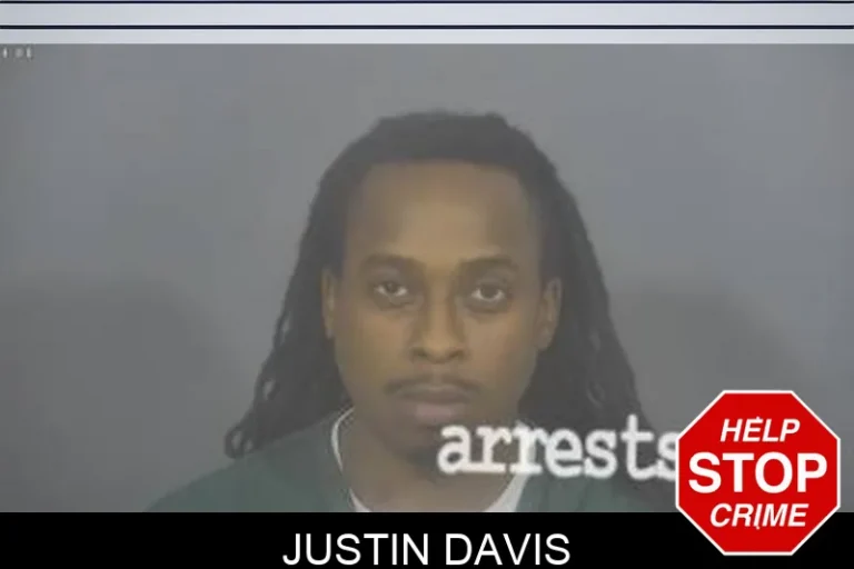 JuStin Davis