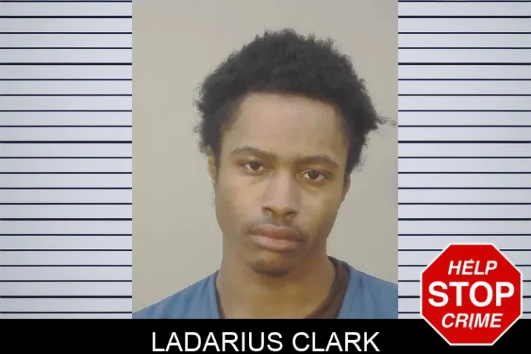 LadariuS Clark