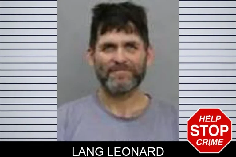 Lang Leonard