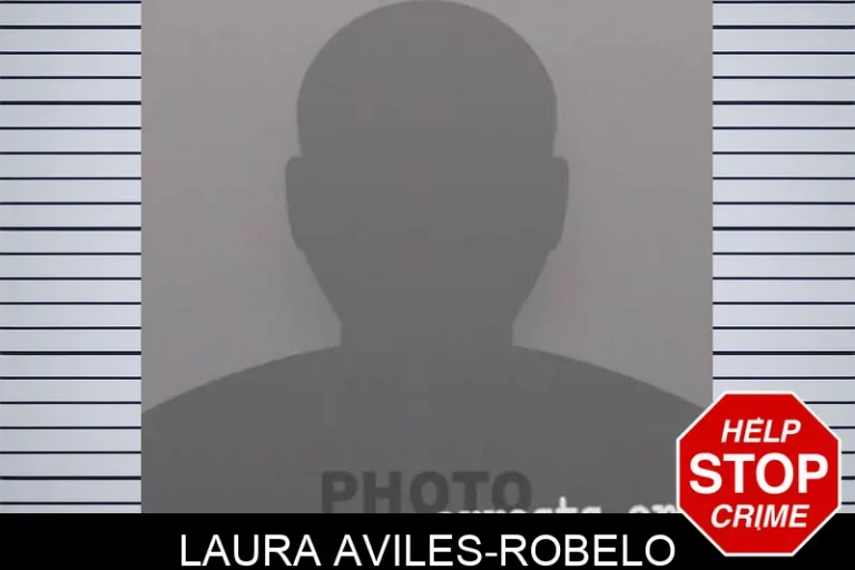 LauRa Aviles-Robelo