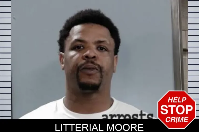Litterial Moore