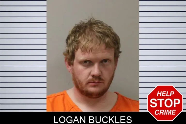 Logan BuCkles