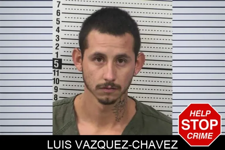 LuIs VazquEz-Chavez