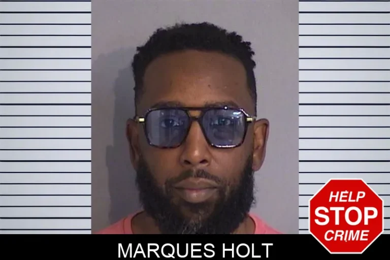 Marques Holt