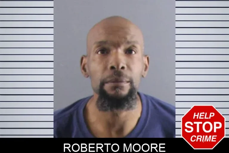 Roberto Moore