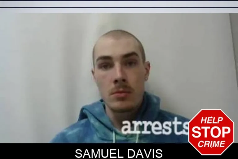 SamuEl Davis