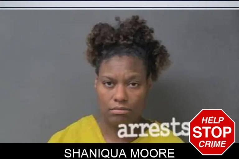 ShaniquA Moore