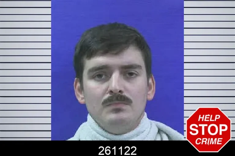 261122