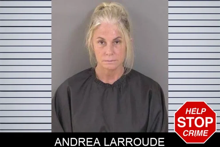 Andrea LarrouDe