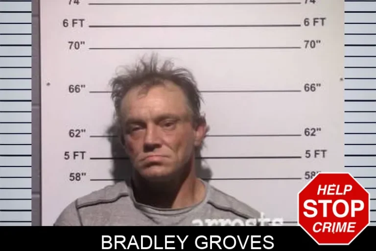 Bradley Groves
