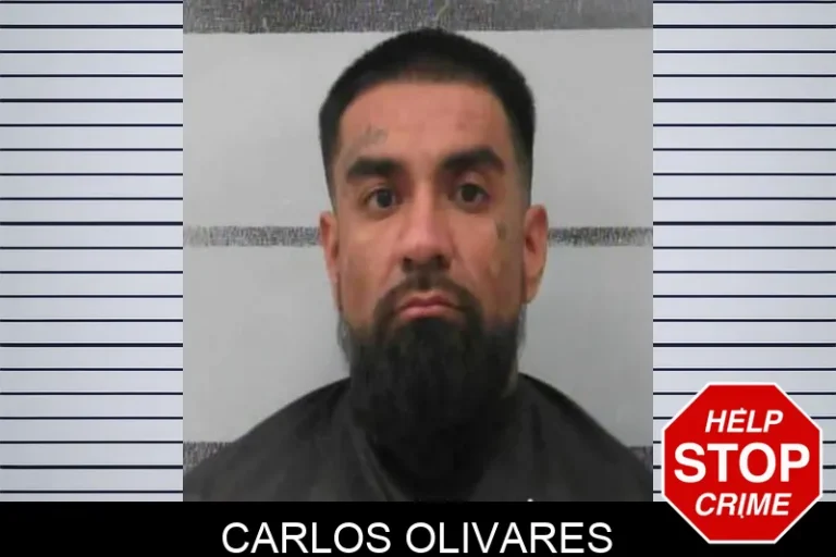 Carlos Olivares