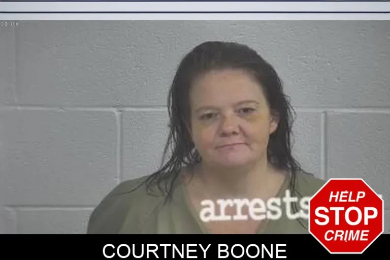 CouRtney Boone