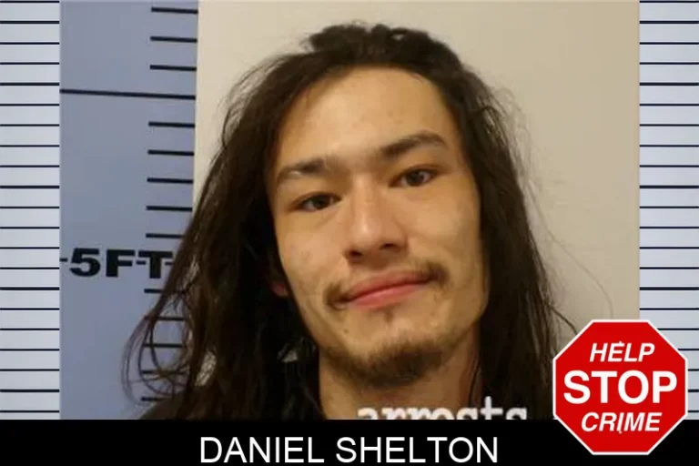 Daniel Shelton