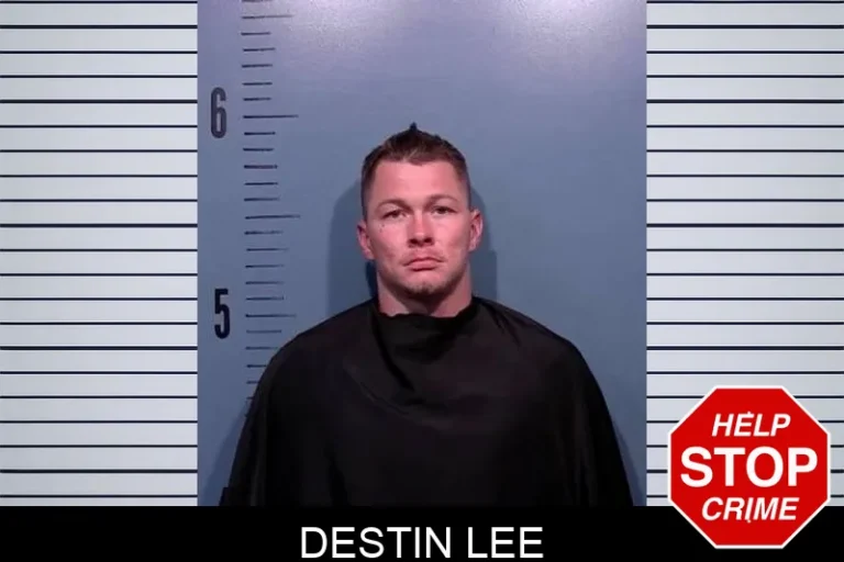 Destin Lee