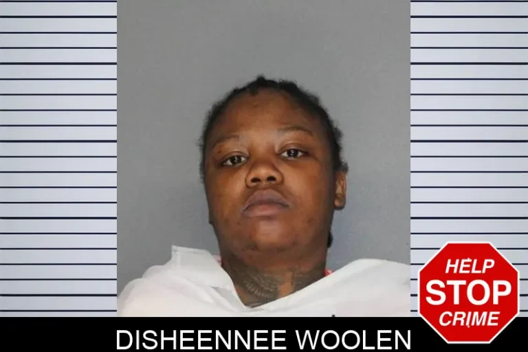 Disheennee Woolen