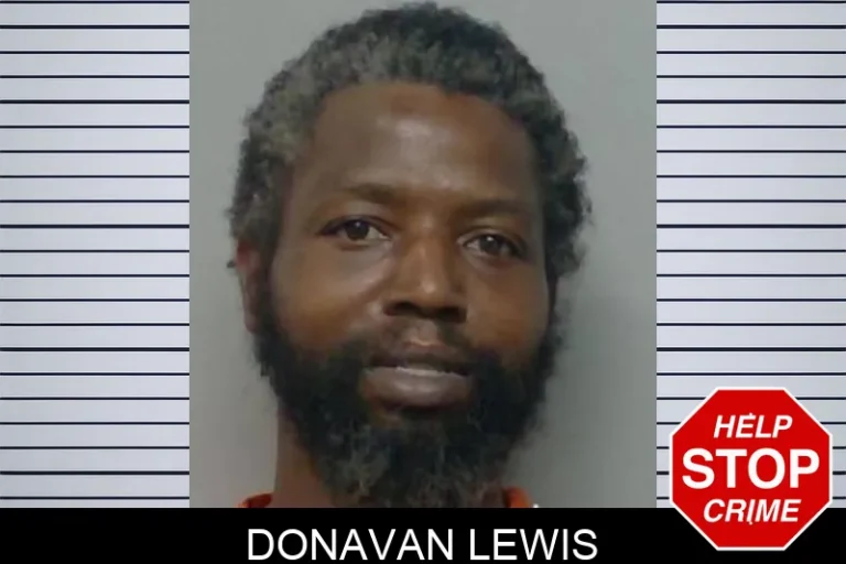 Donavan Lewis