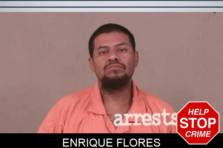 Enrique Flores