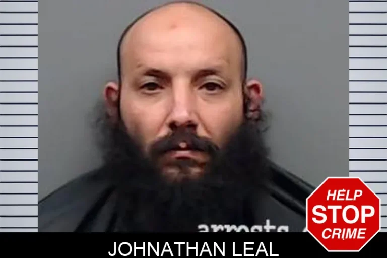 Johnathan Leal