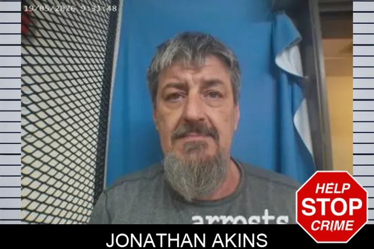 Jonathan Akins
