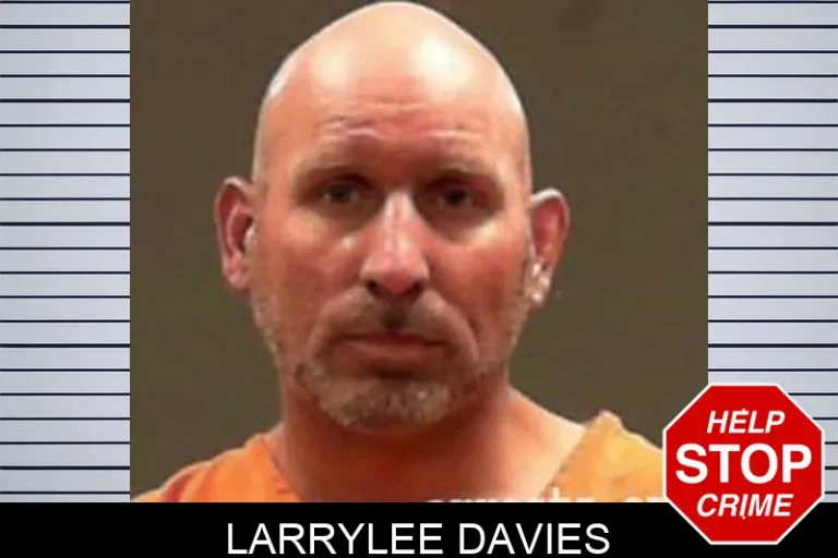 LarryLee Davies