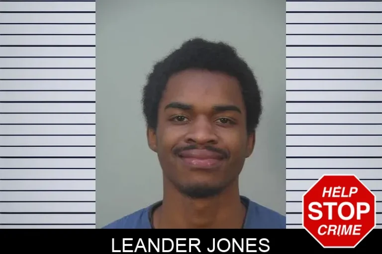 Leander Jones