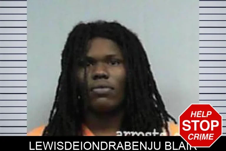 LewisDeiondraBenju Blair