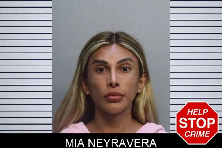 Mia Neyravera