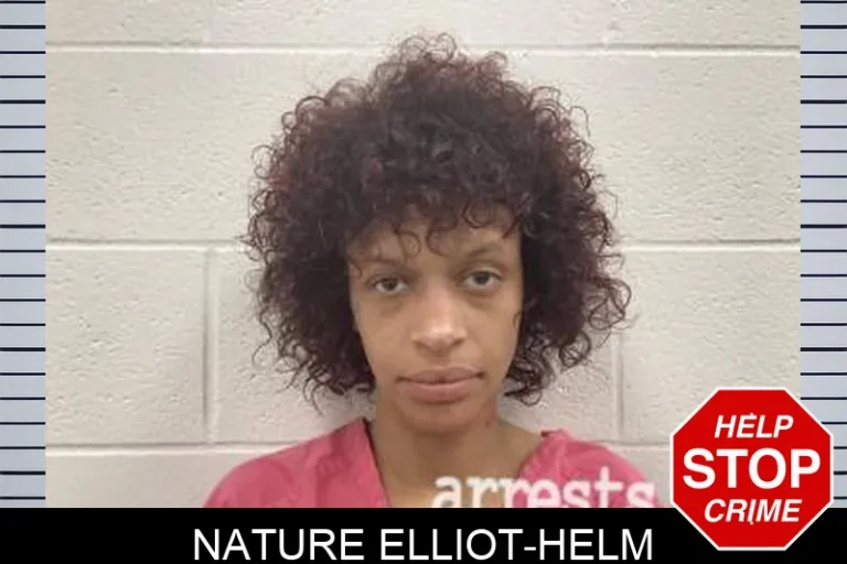 Nature Elliot-Helm