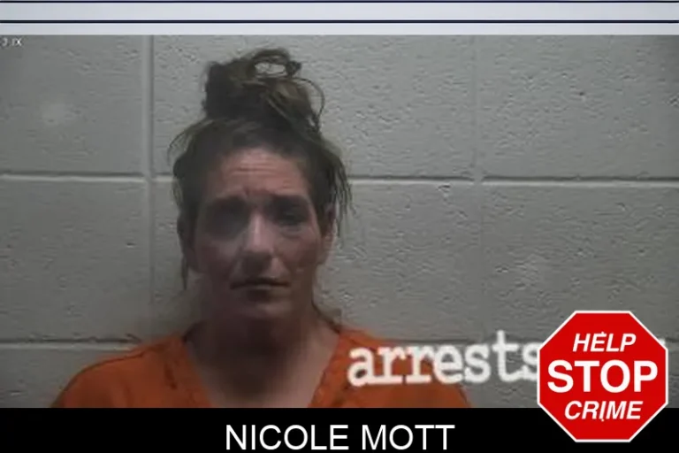 Nicole Mott