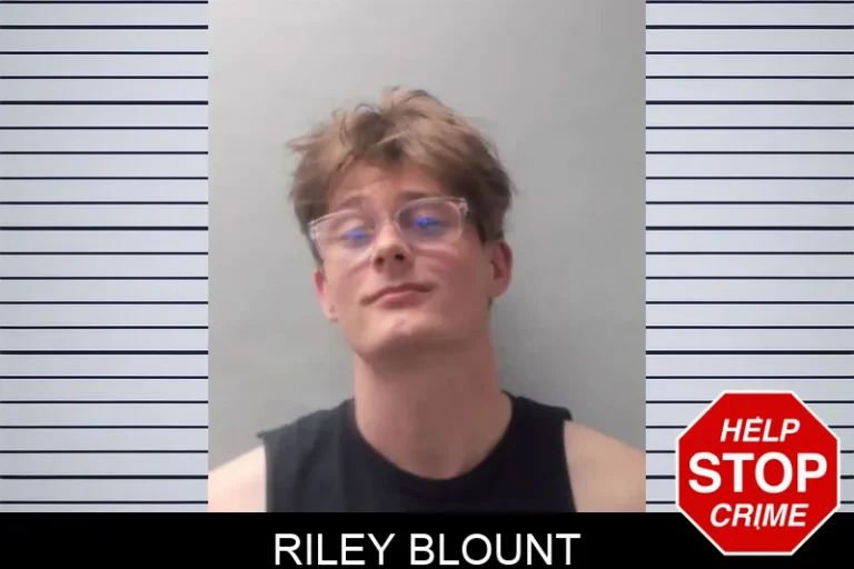 Riley Blount