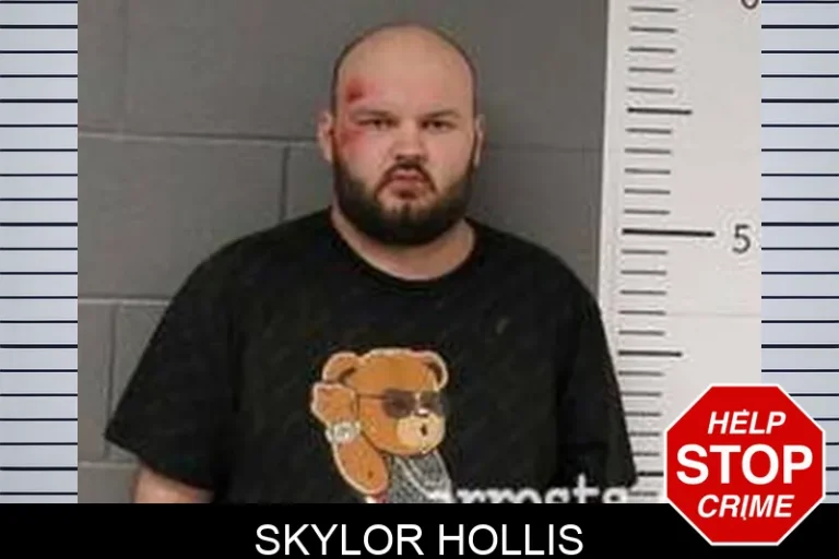Skylor Hollis