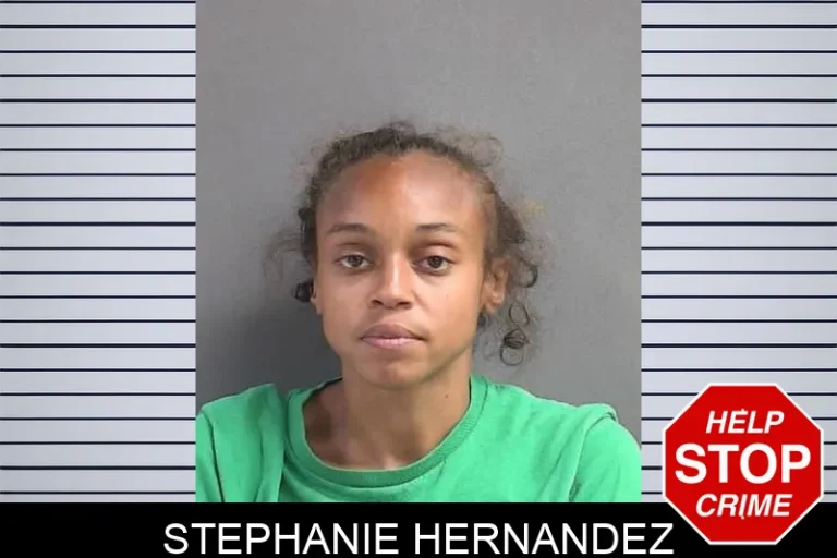 Stephanie Hernandez