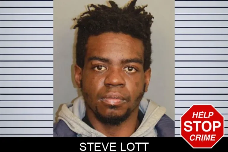 Steve Lott