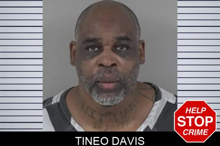 Tineo Davis