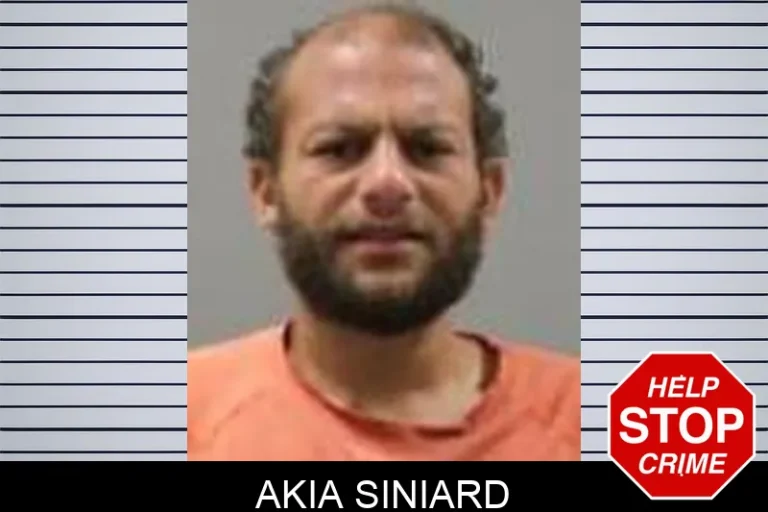 Akia Siniard
