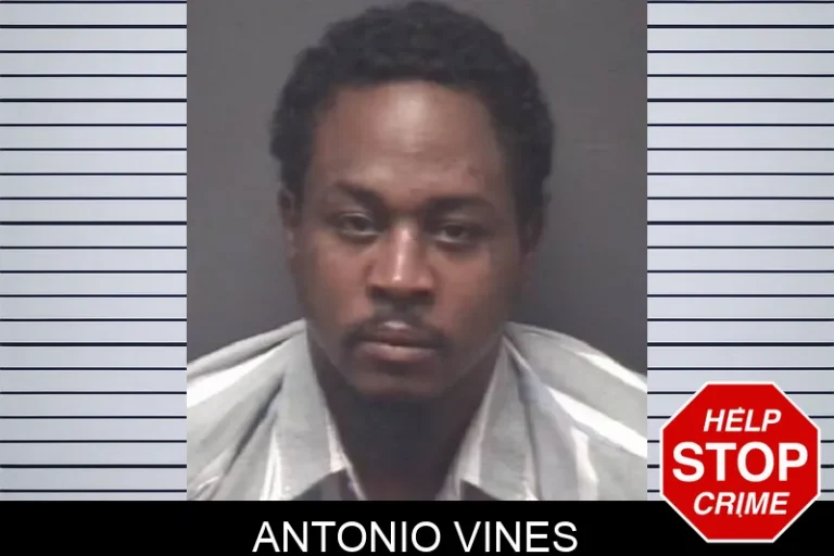 Antonio Vines