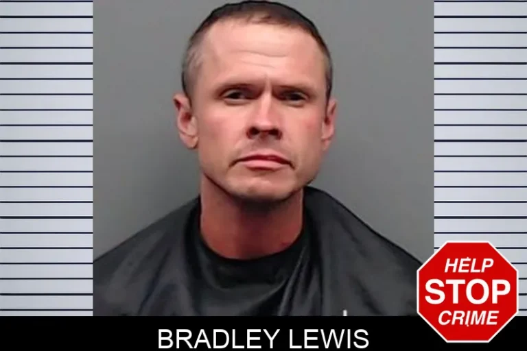 Bradley Lewis
