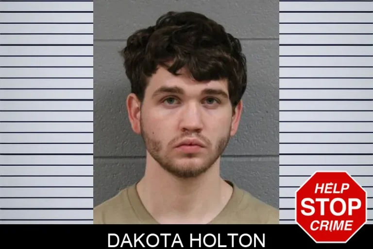 Dakota Holton