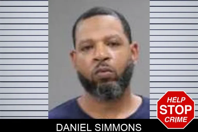Daniel Simmons