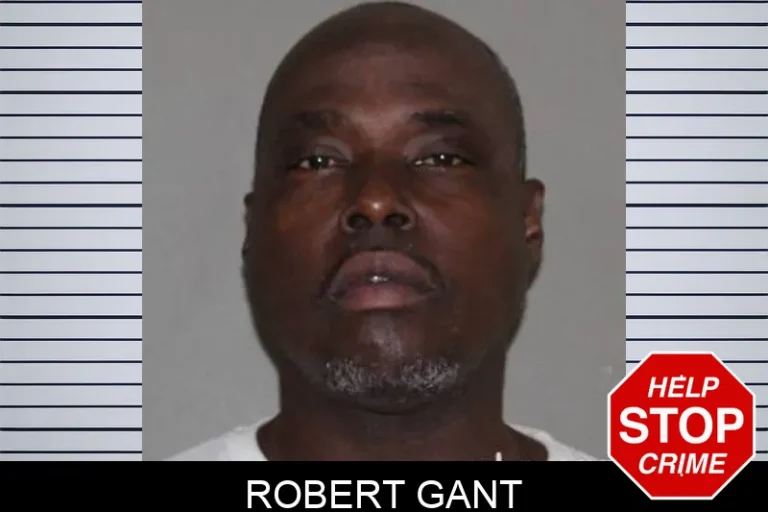 Robert Gant
