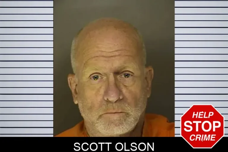 Scott Olson